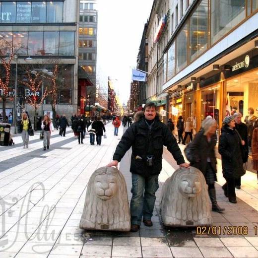 2008.01.02-3 Швеция, центр Стокгольма - церковь Св.Клары и Дроттинготан